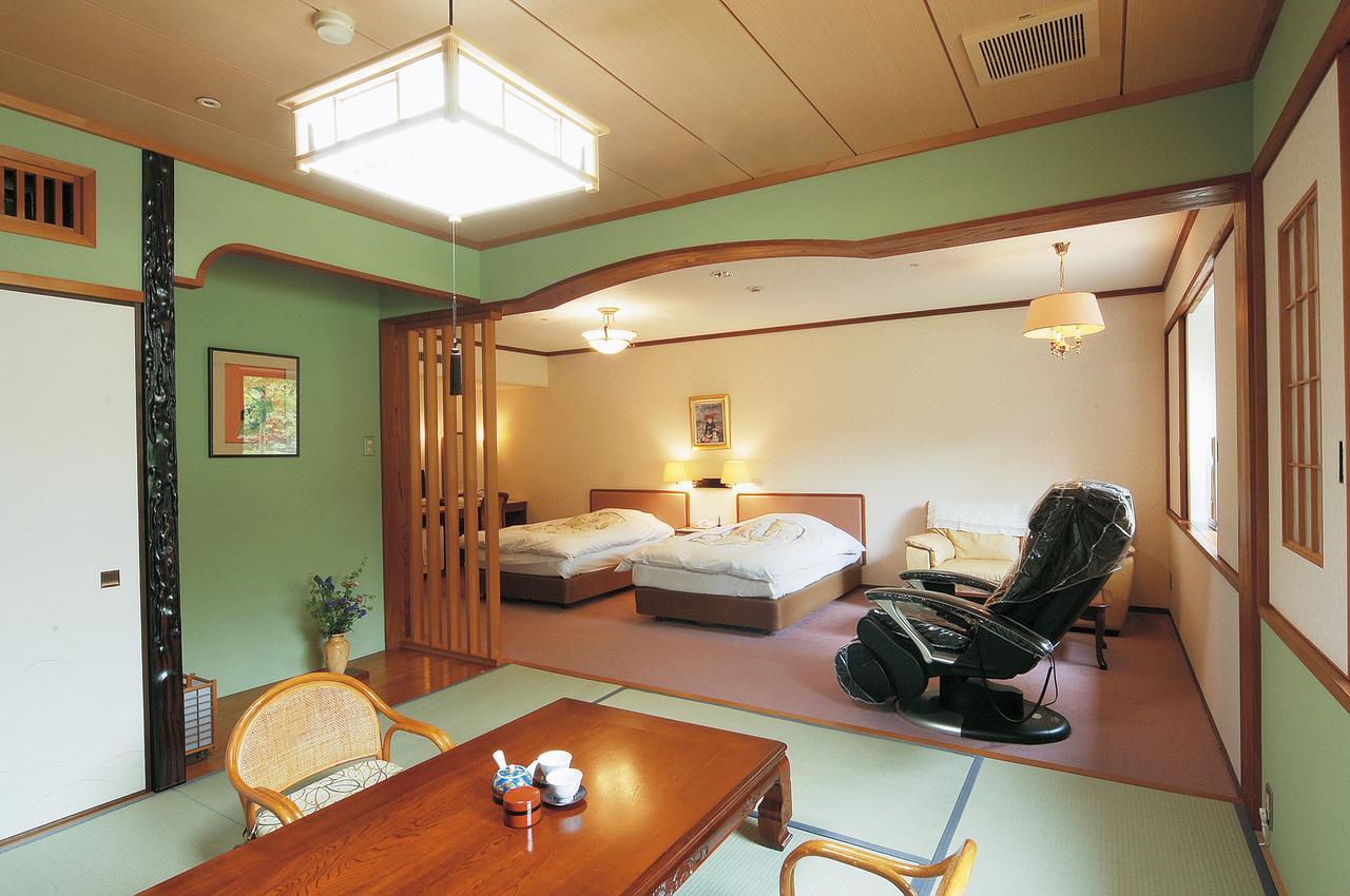 Watarase Onsen Hotel Sasayuri Hongū Habitación foto